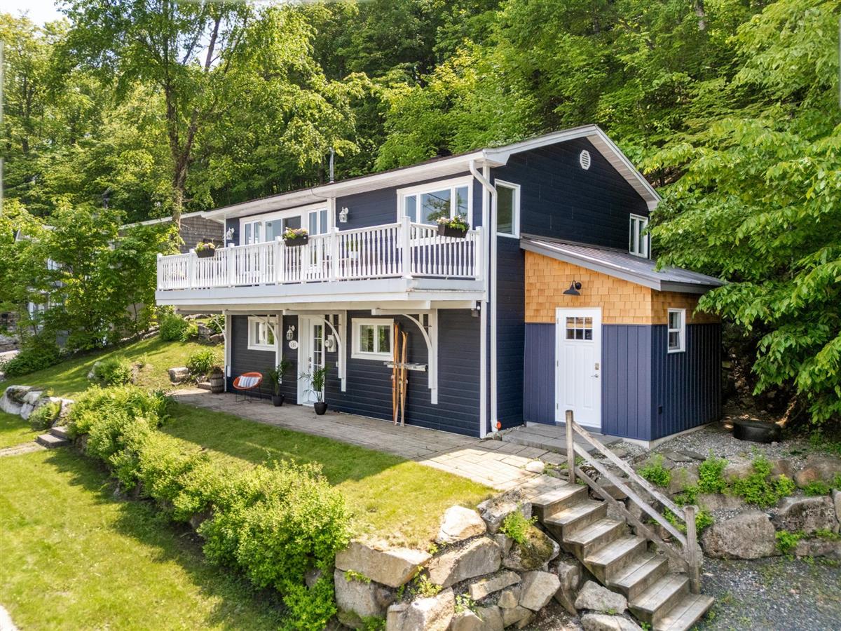 Maison à étages 131 Rue de Lévis, Bromont