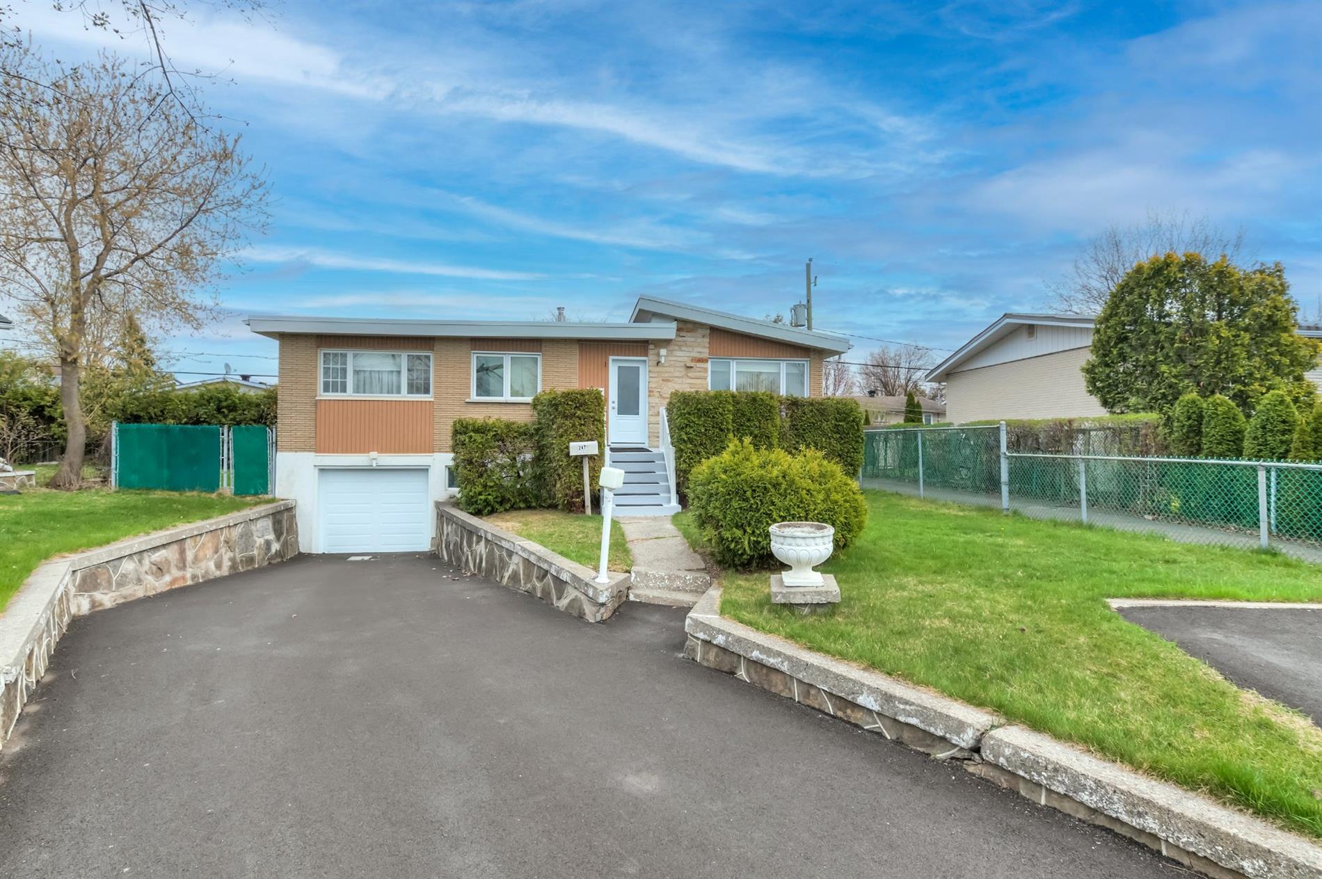 247 Rue Rainville — photo 1
