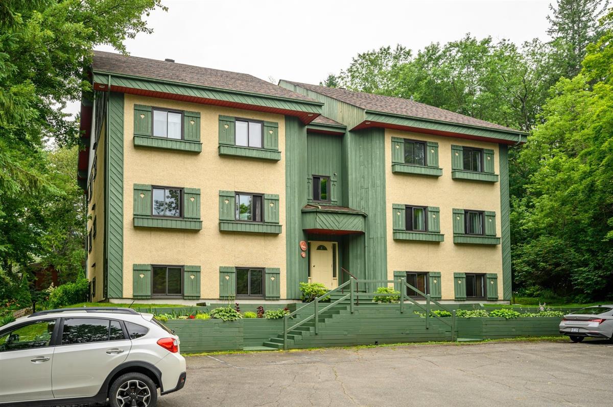 Apartment / Condo - 760 Ch. des Trois-Villages, Piedmont