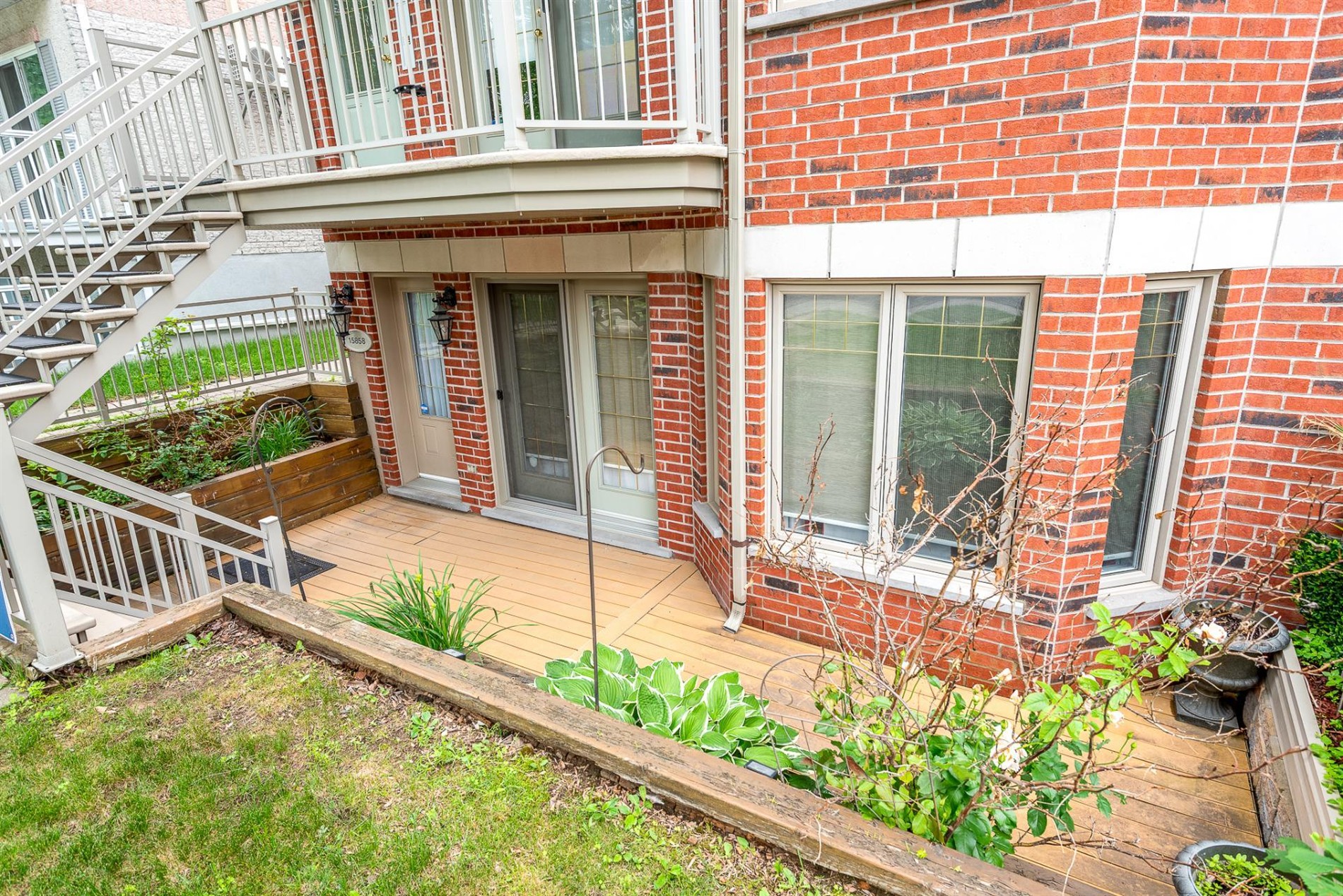 15858 Rue Victoria — photo 3