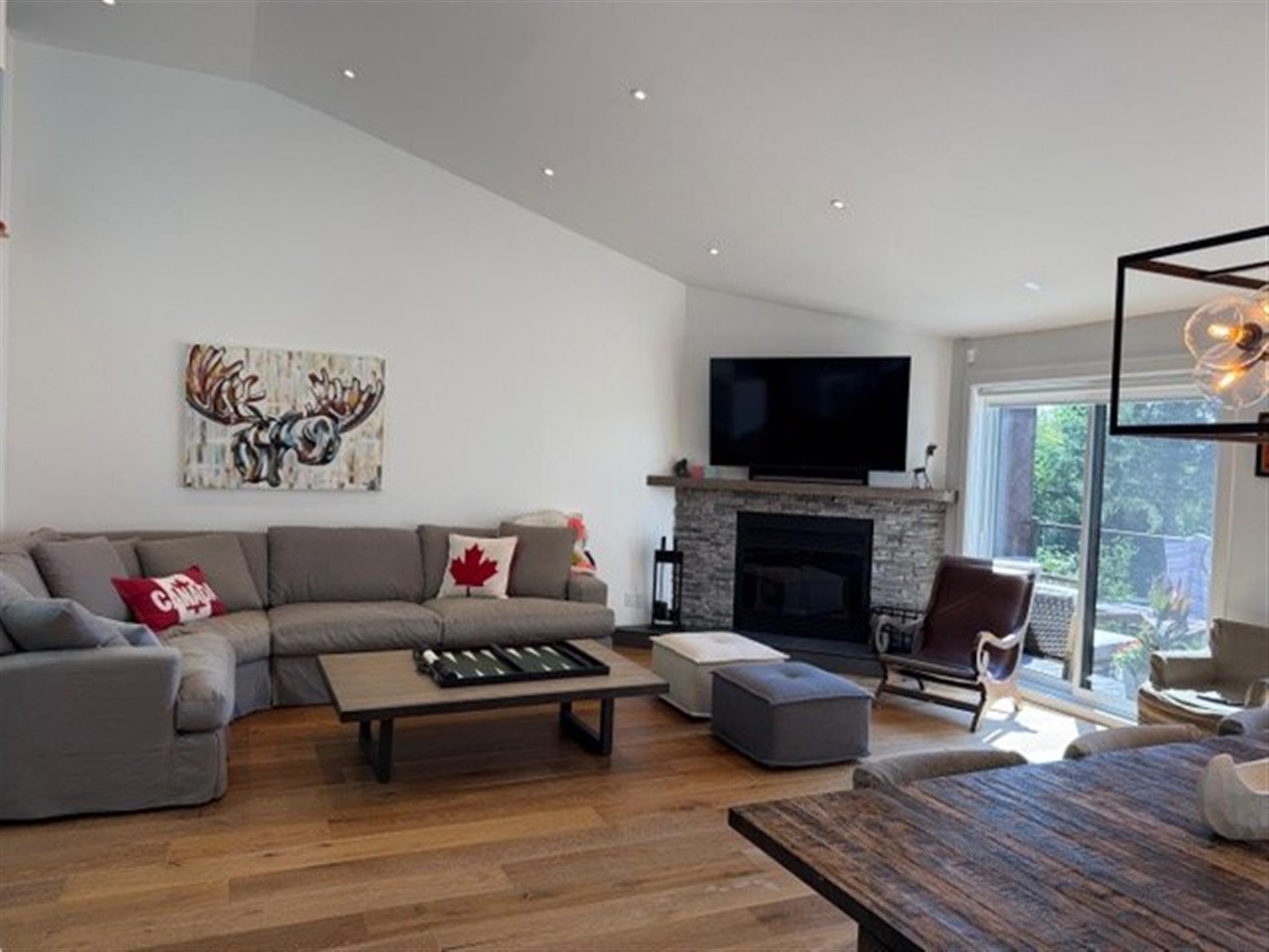 9-15 Rue Félix-Leclerc — photo 2