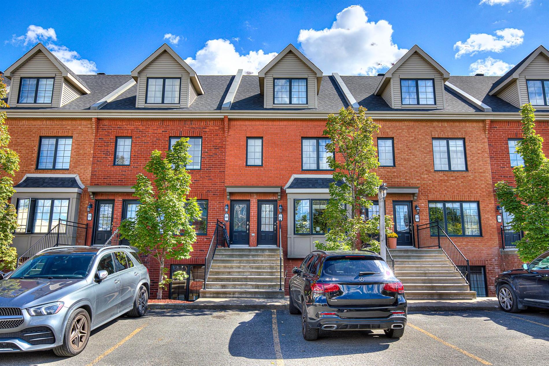 564 Rue Étienne-Lavoie — photo 1