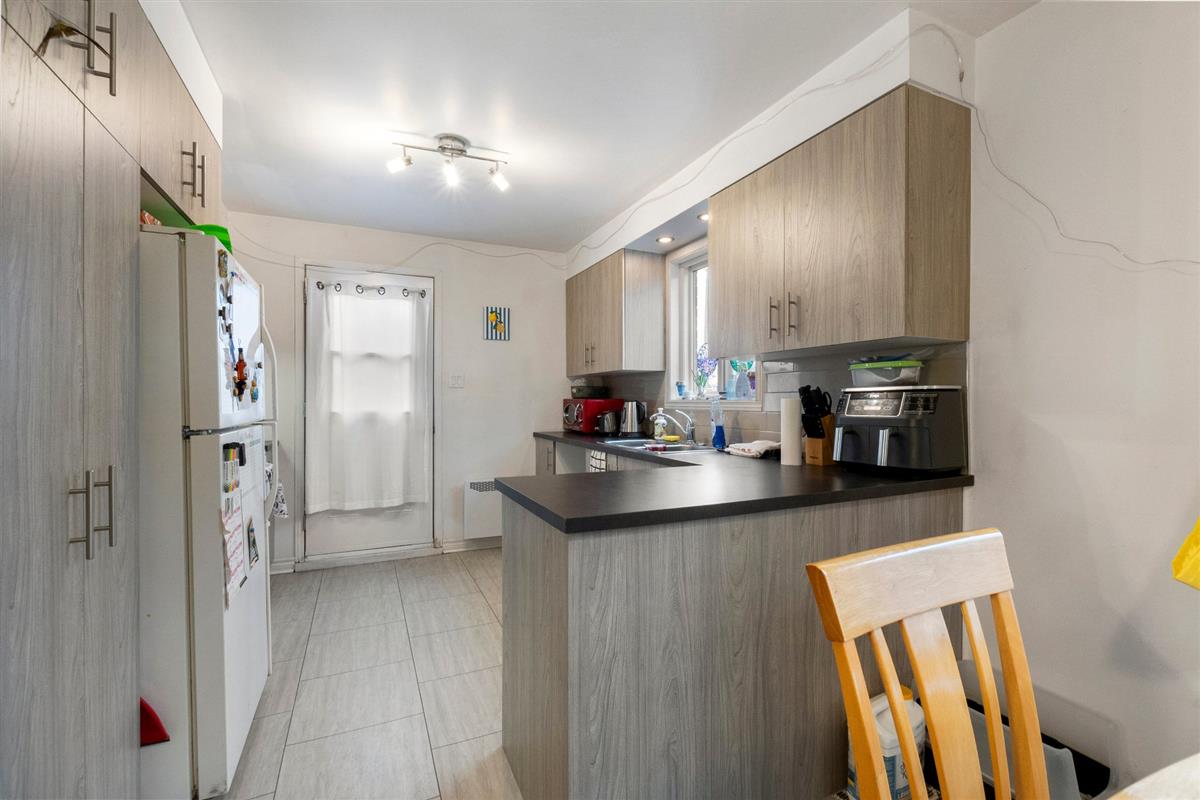 Vue 22 de la propriété réf. 23758572 – 277-279 Rue de Pierrefontaine J7G 1Y1
