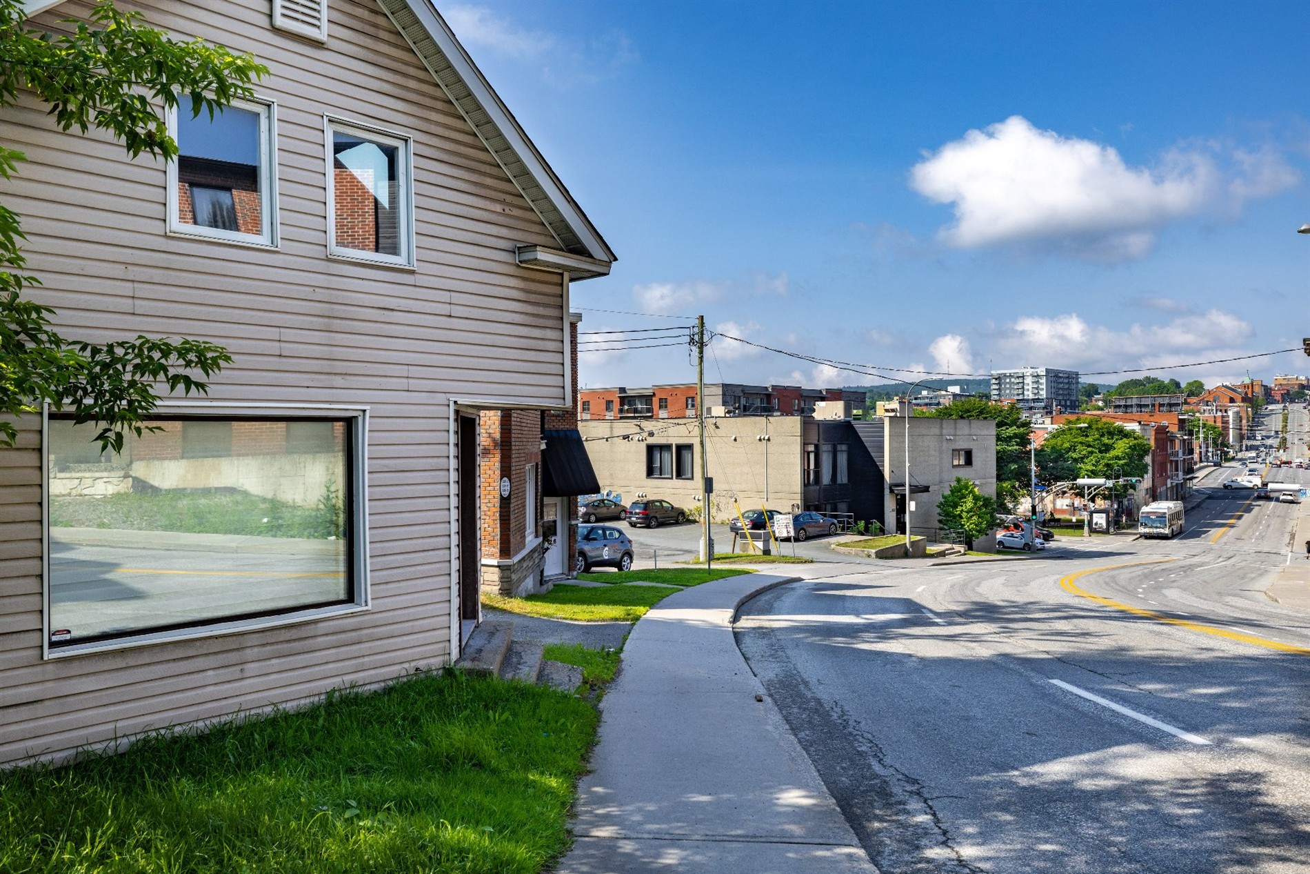 136 Rue King E. — photo 3