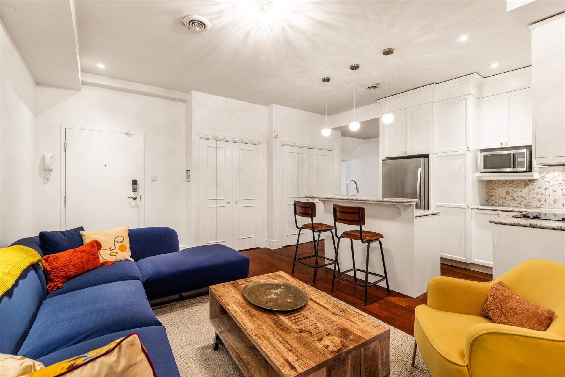 201-1581 Av. du Docteur-Penfield — photo 3