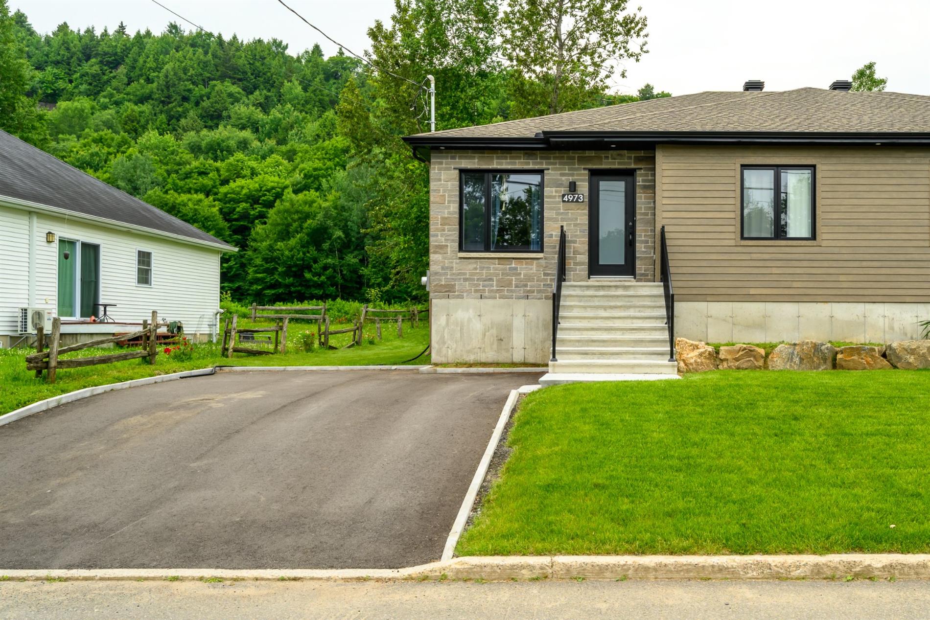 4973 Rue Eugène-Dumas — photo 3