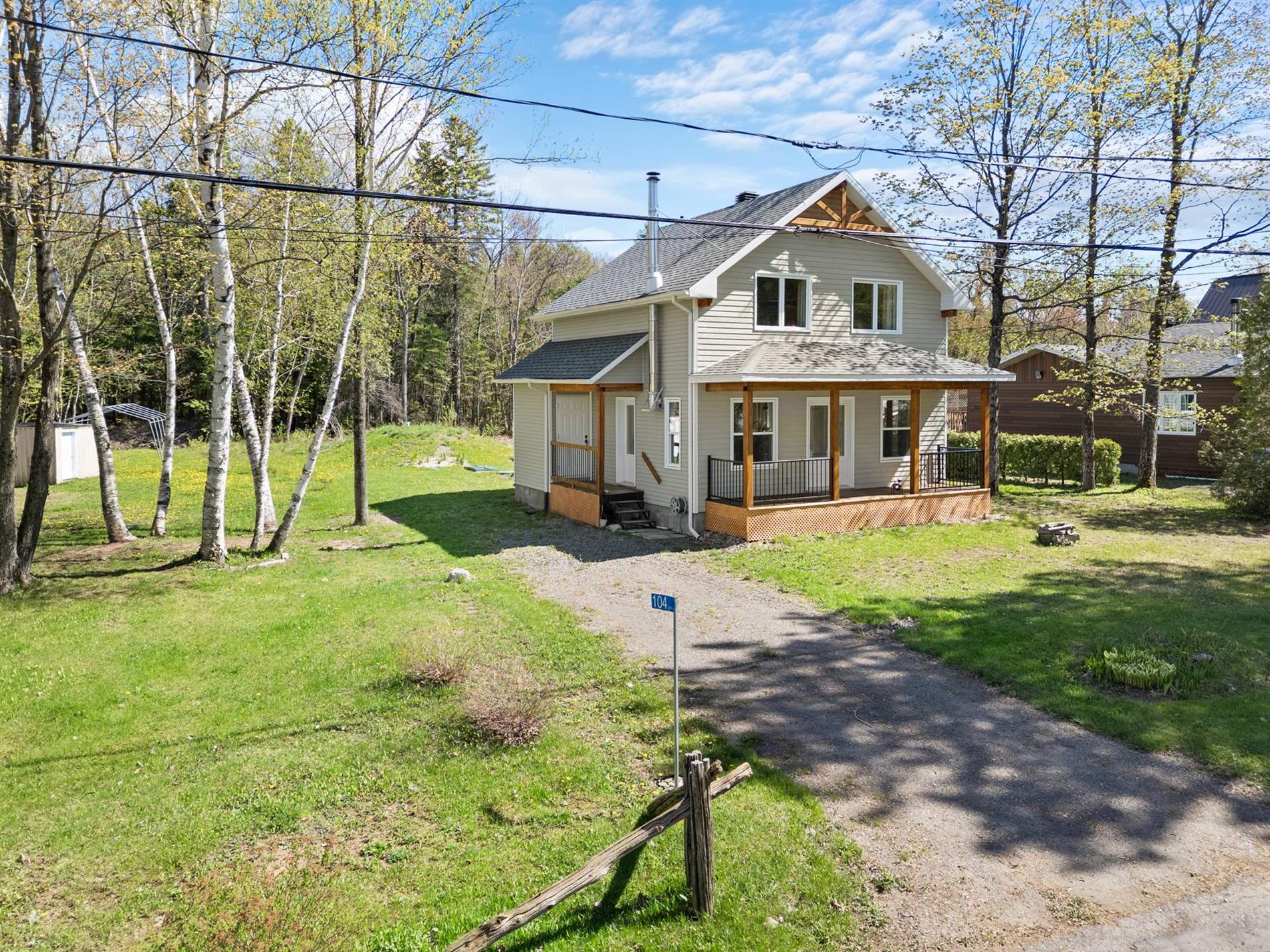 104 Av. Bernard-Dumont E. — photo 1
