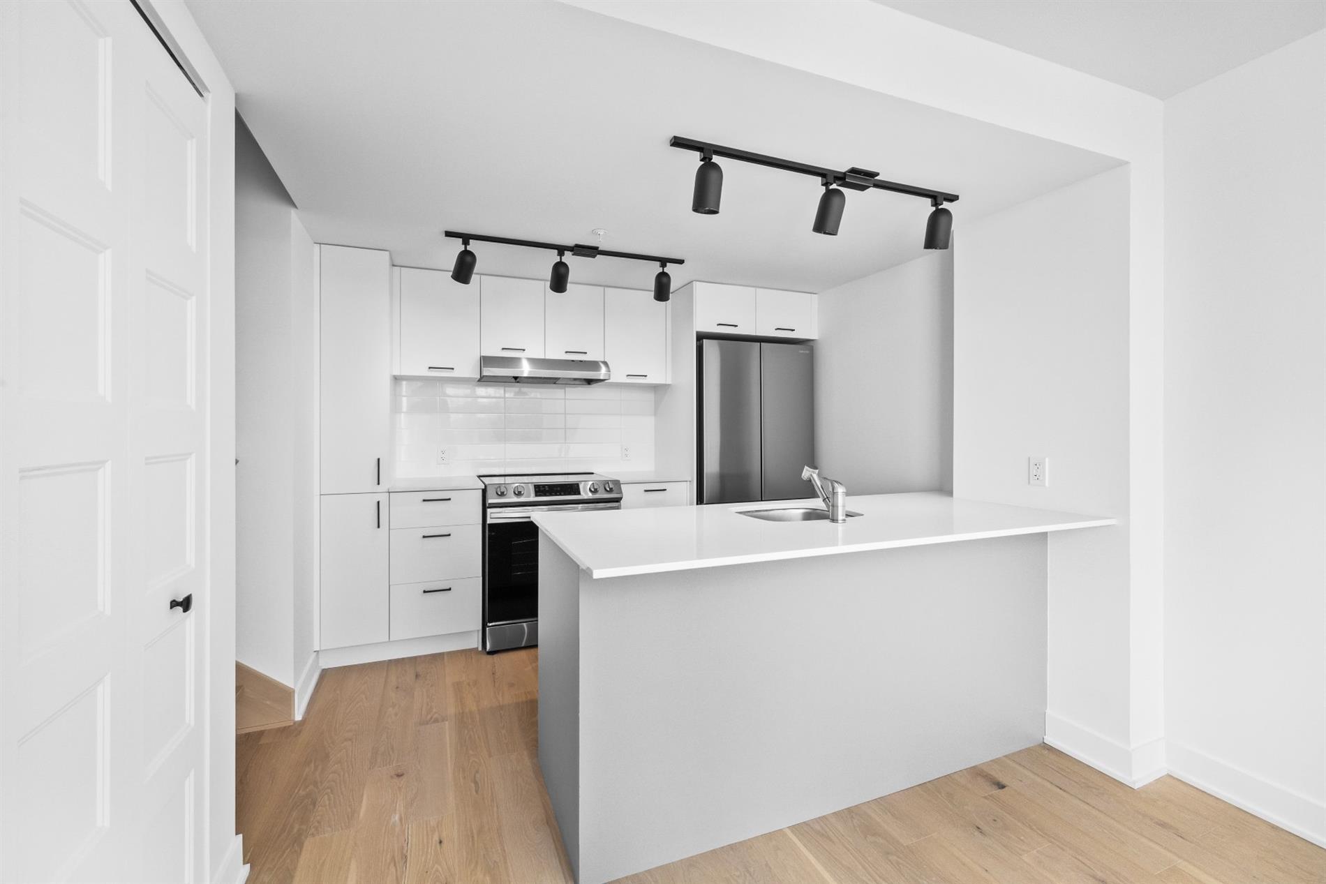 306-5410 Av. Papineau — photo 1