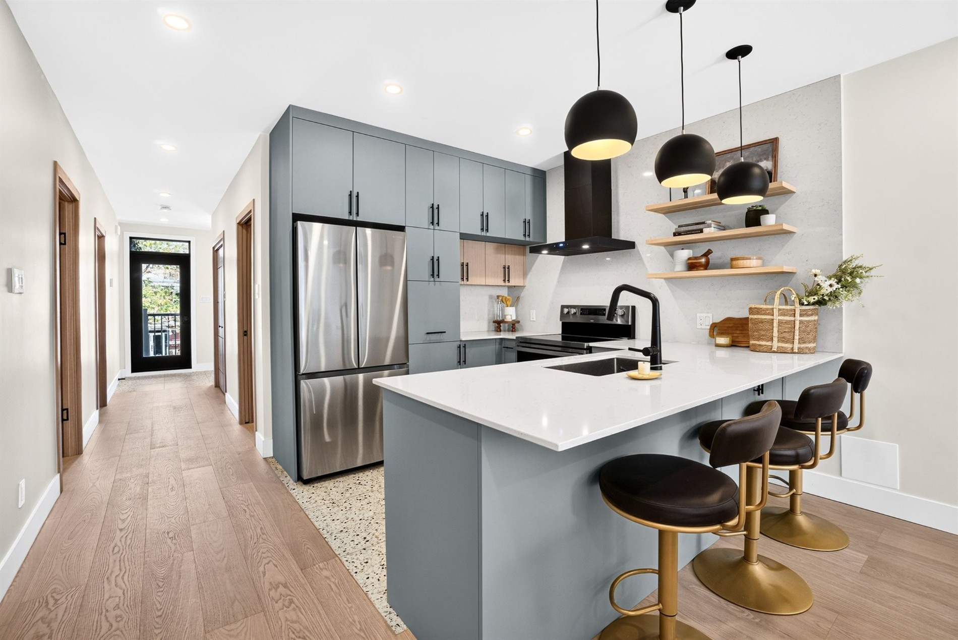 8326 Rue St-Denis — photo 3
