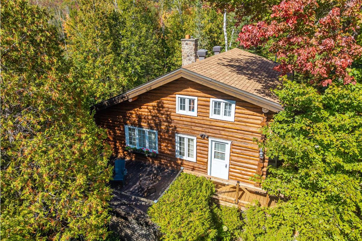 Maison à un étage et demi Morin-Heights