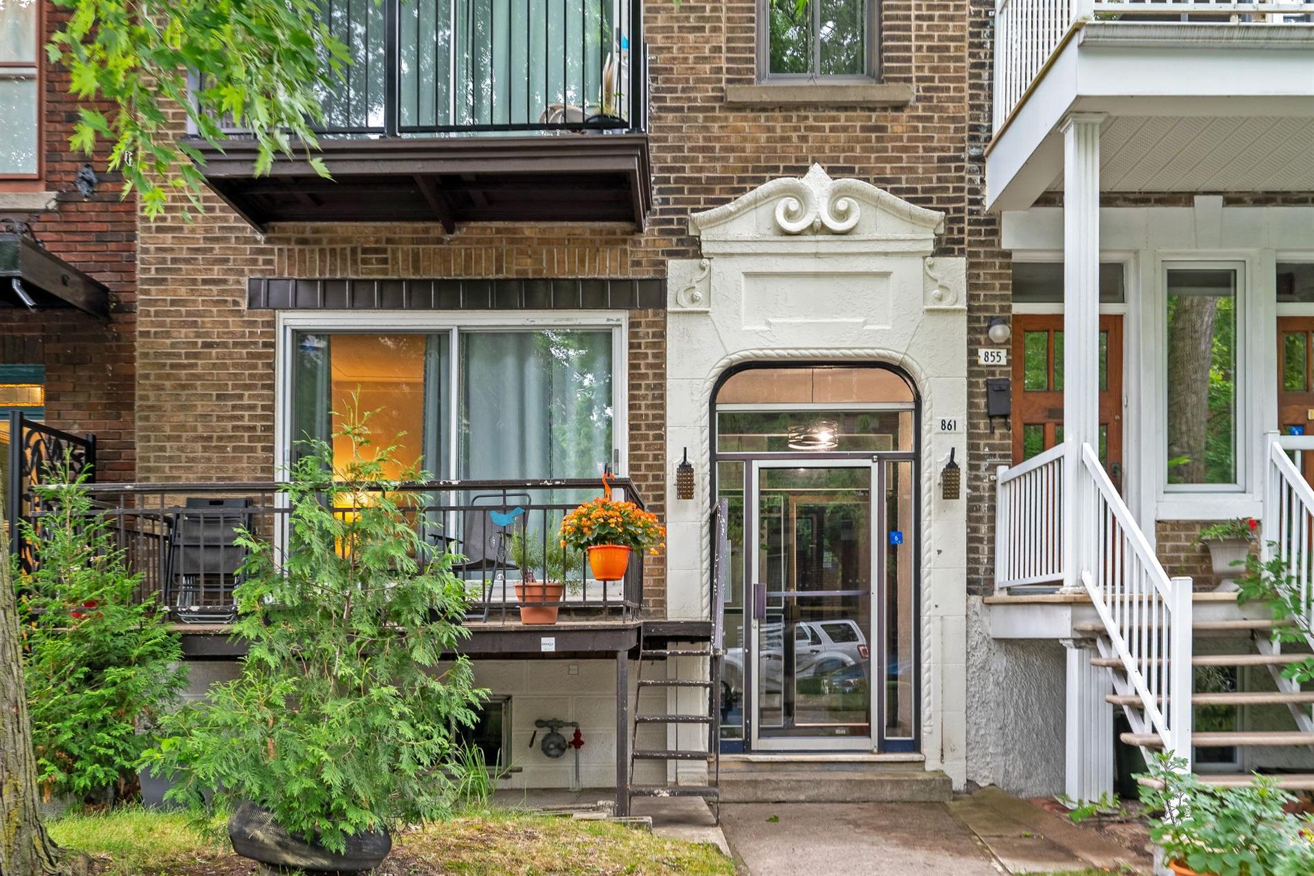 861 Av. Stuart — photo 2