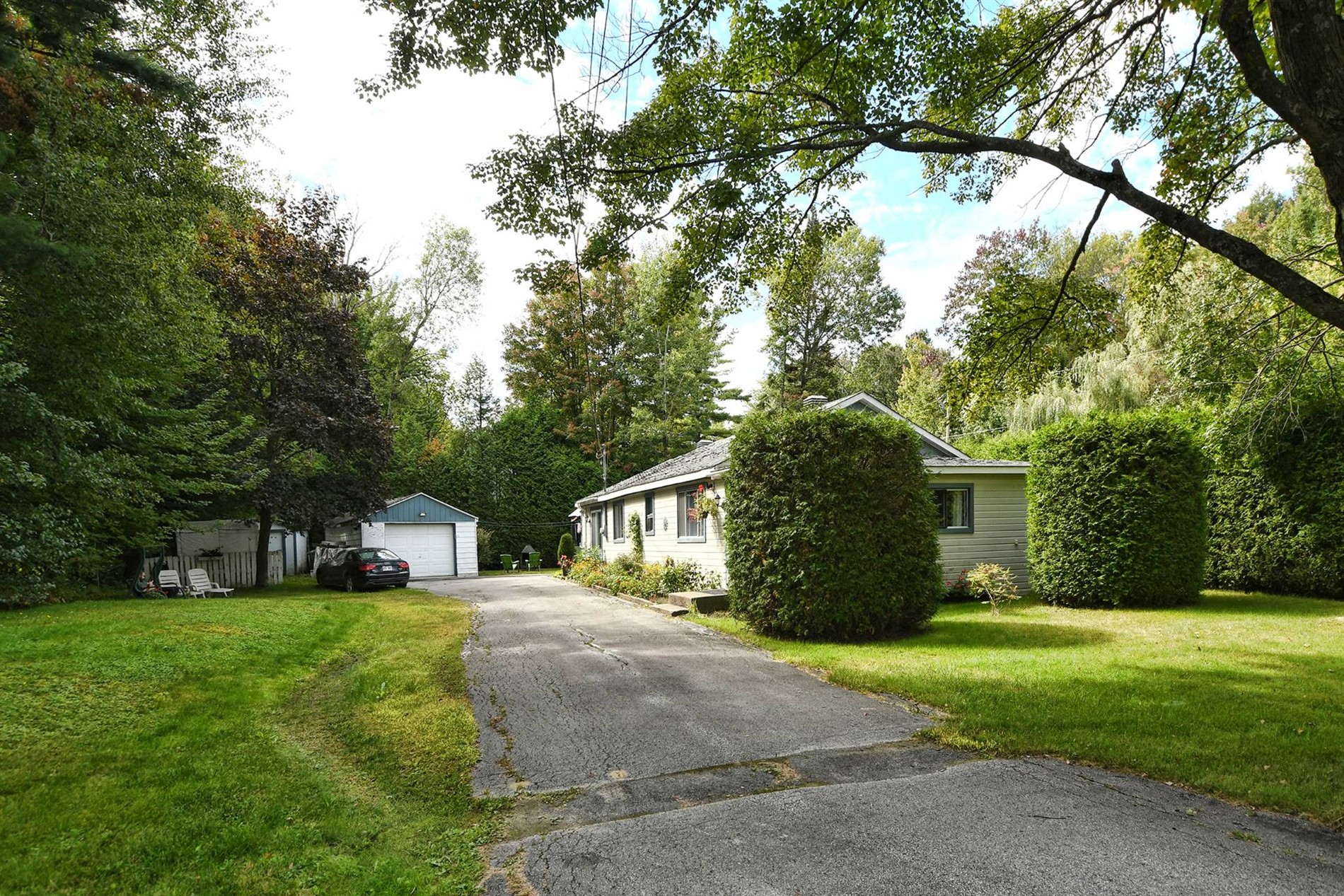 1858 Av. Garden — photo 1