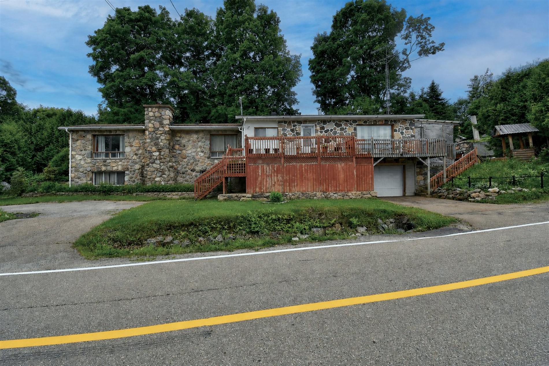 6525 Rue Duvalière E. — photo 1