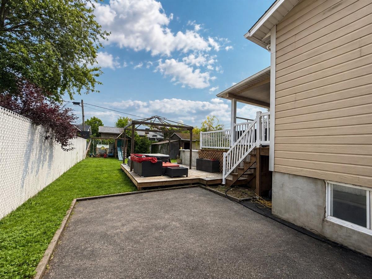 Vue 22 de la propriété réf. 11861460 – 1506 Rue Murray J4T 1C7