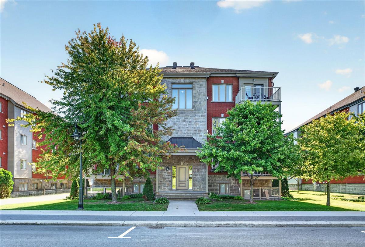 Appartement / Condo Longueuil (Saint-Hubert)