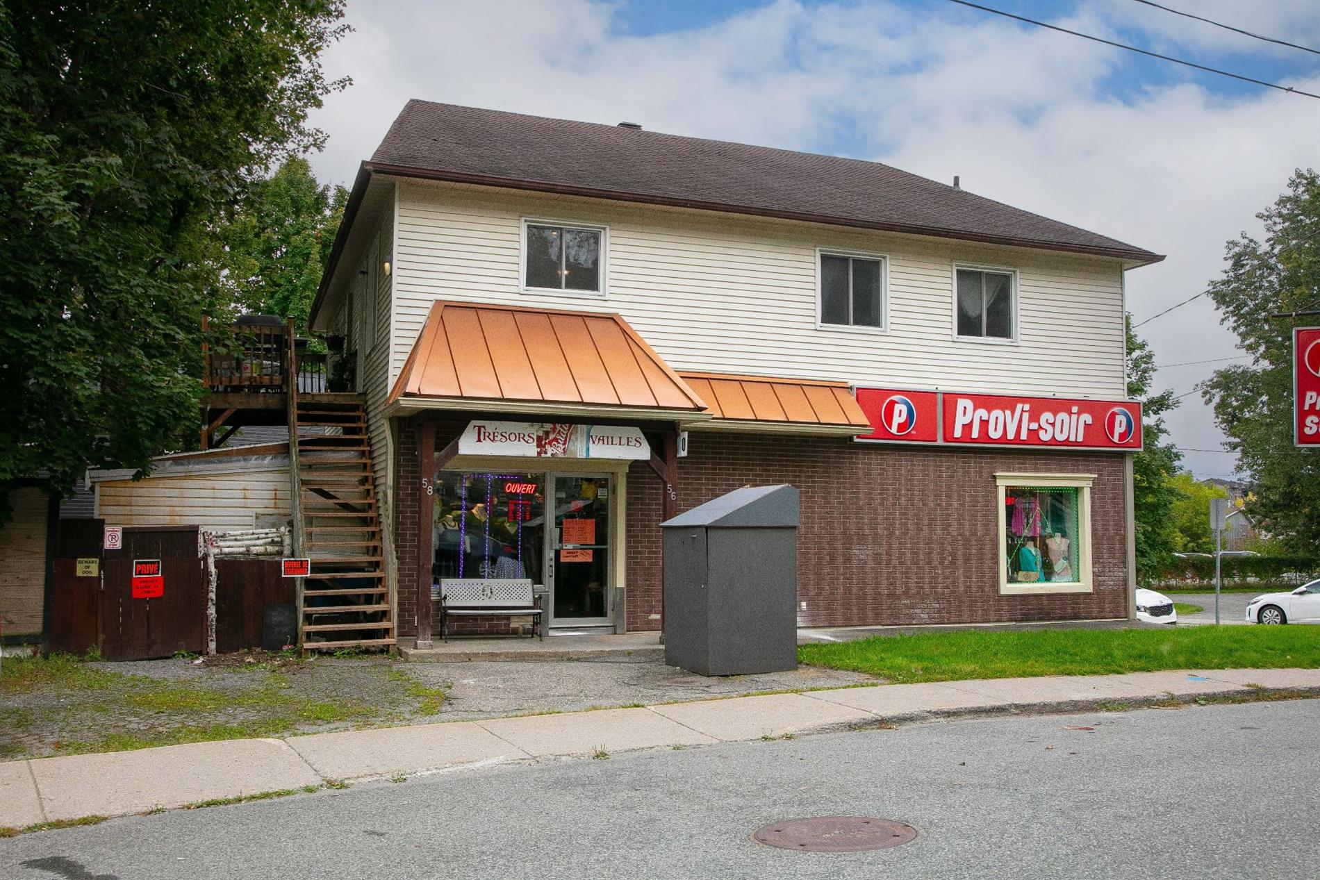 56-58 Rue du Curé-LaRocque — photo 1
