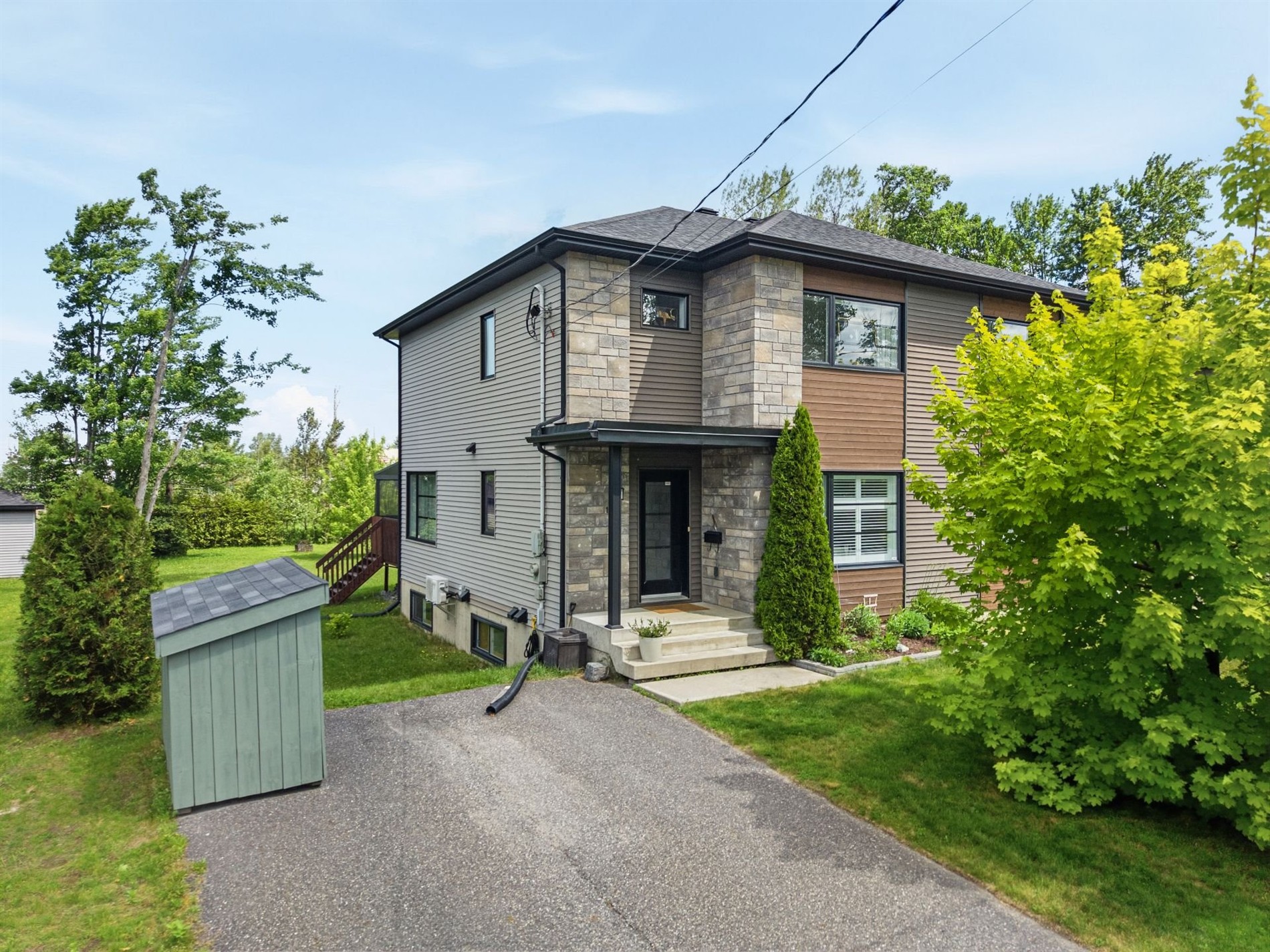 1214 Rue Laurentide — photo 2