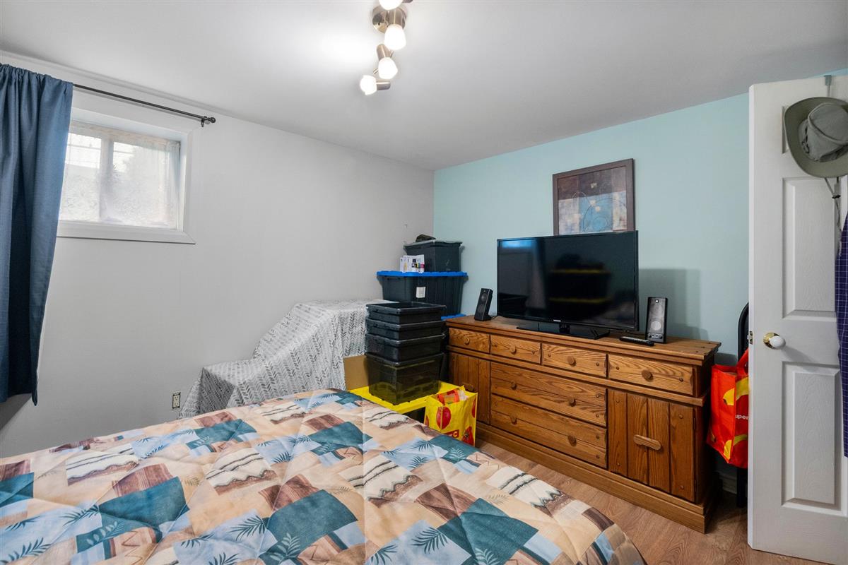 Vue 32 de la propriété réf. 23758572 – 277-279 Rue de Pierrefontaine J7G 1Y1