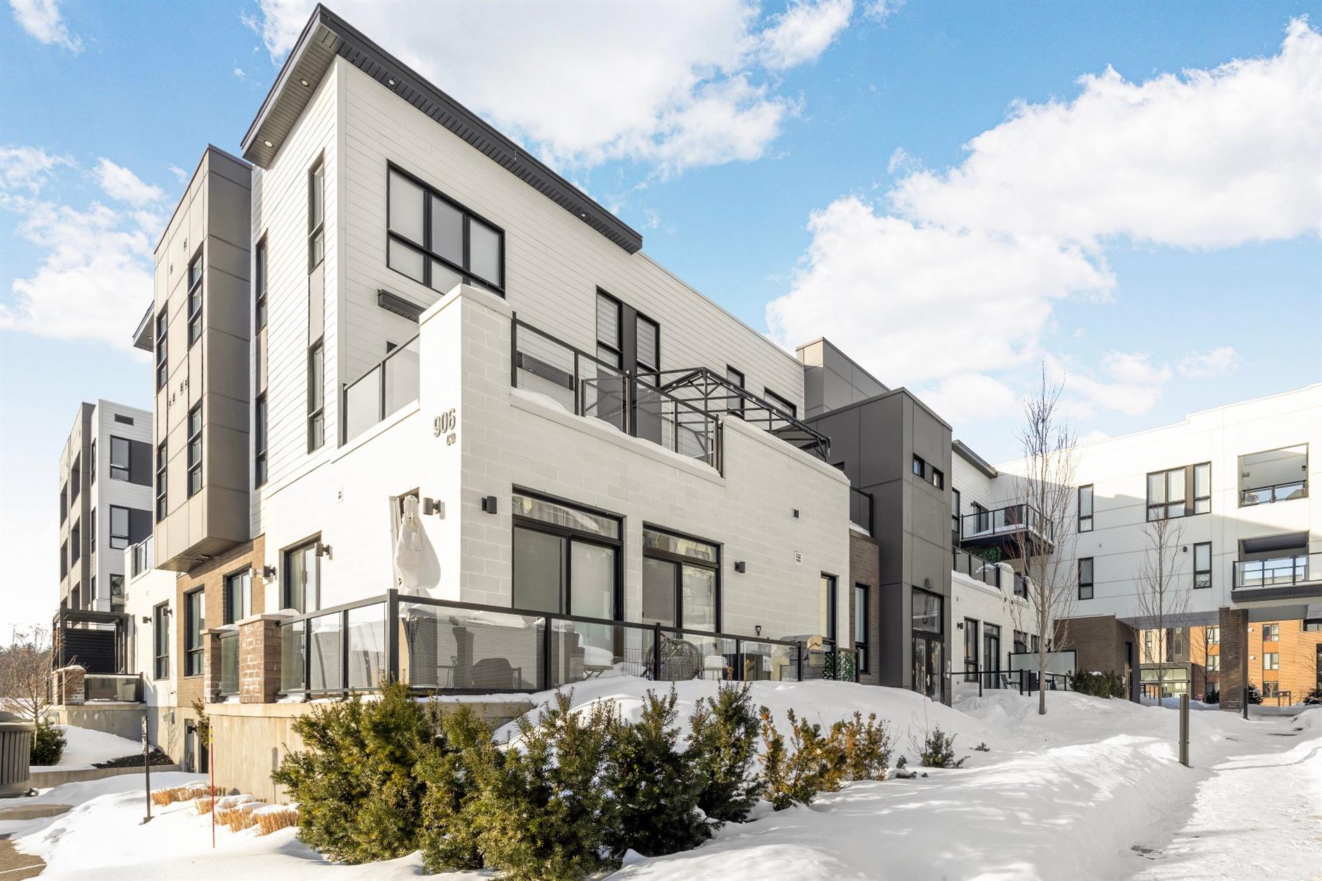 208-906 Av. Pierre-Dansereau — photo 2