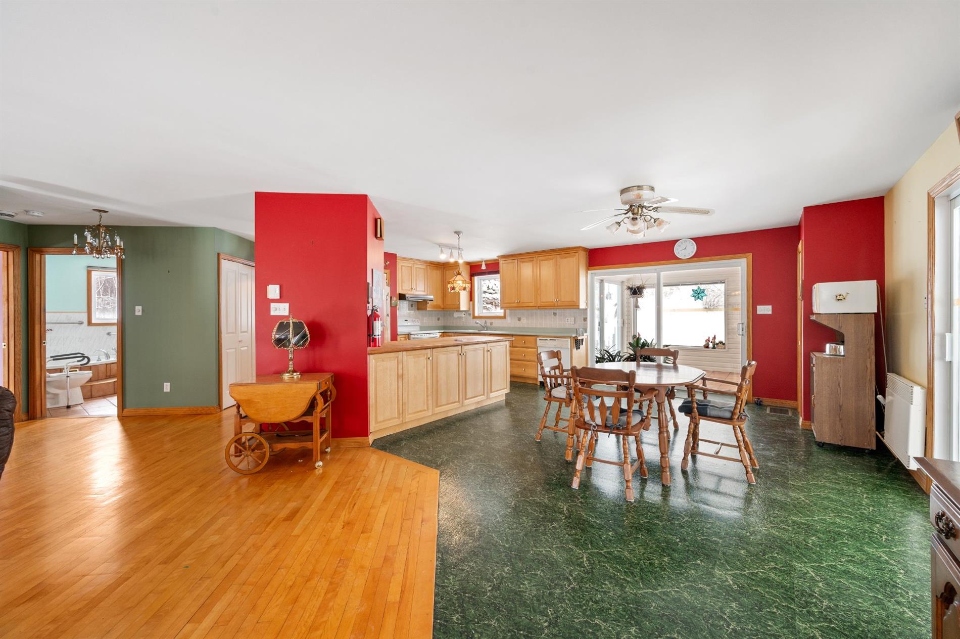 109 Rue St-Laurent — photo 2