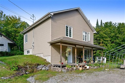 Two or more storey - Val-des-Monts