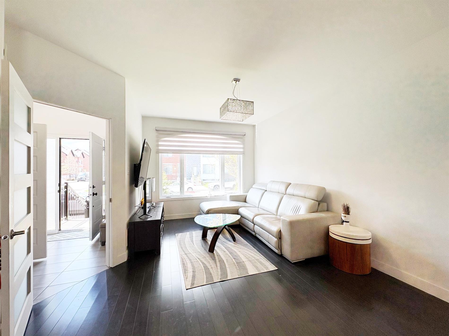 1822 Rue du Bois-des-Caryers — photo 2