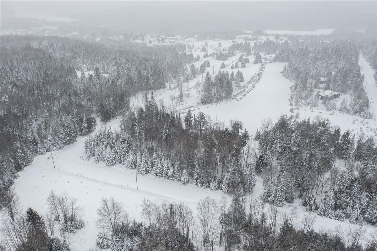 Vue 20 de la propriété réf. 17648921 – Ch. des Versants J0T 1S0