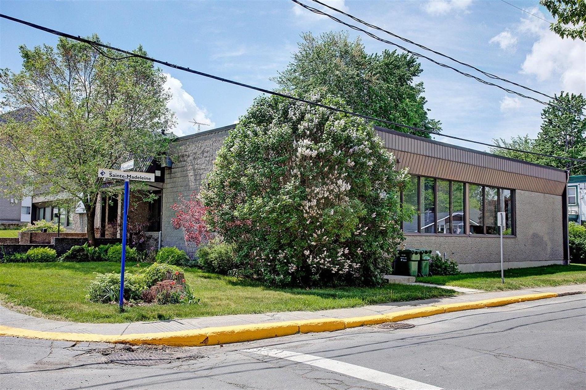 64-66 Rue St-Viateur — photo 1
