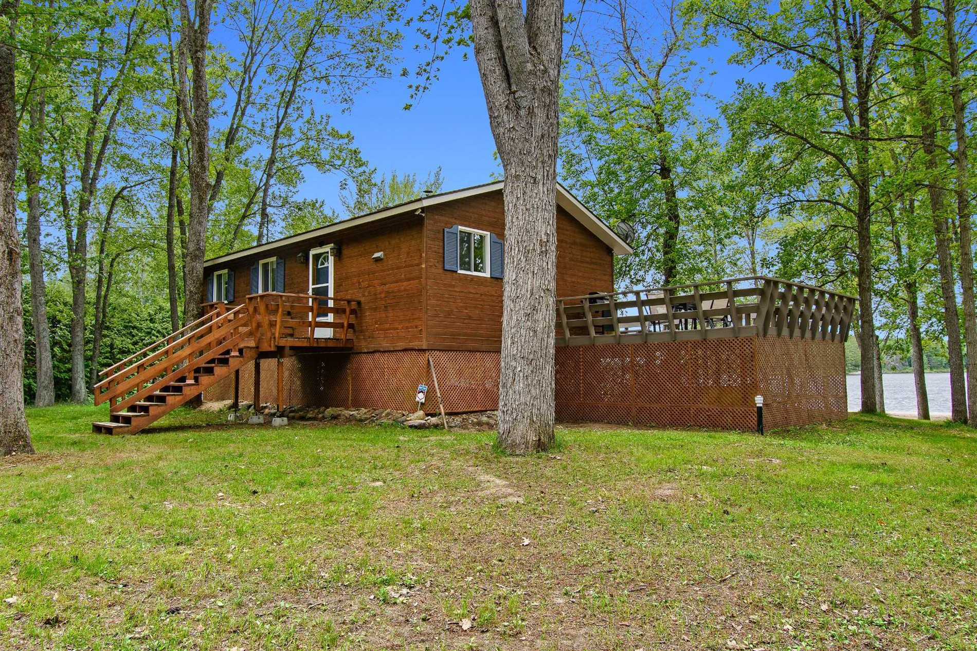 25 Ch. Basswood — photo 1