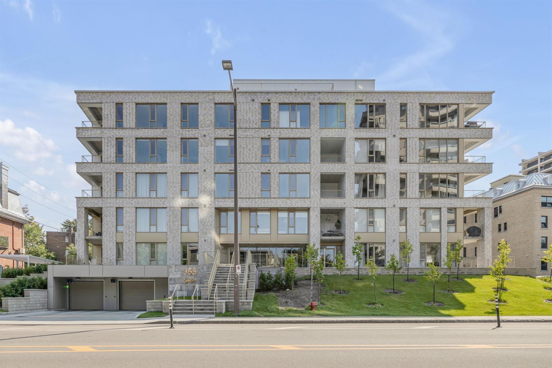 305-355 Ch. Ste-Foy — photo 1