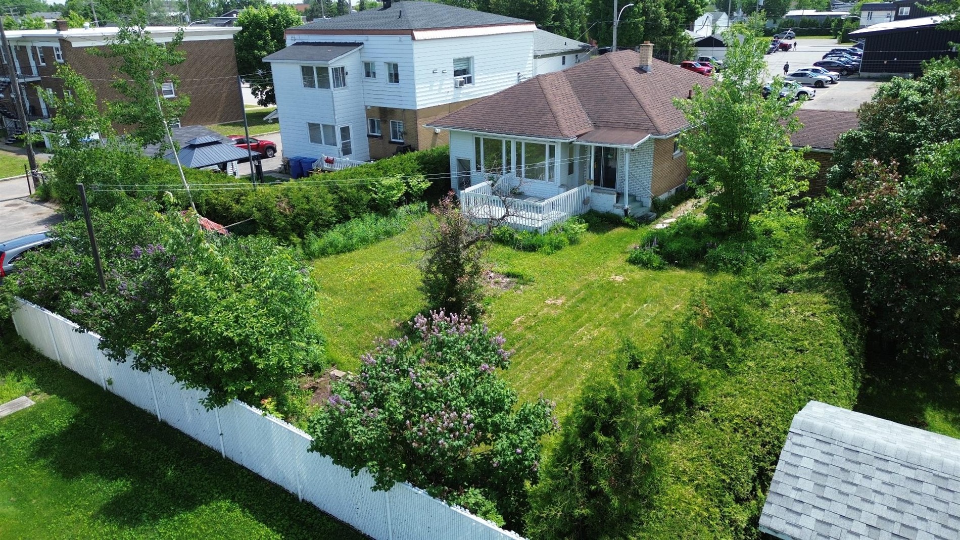 1530 7e Avenue — photo 3