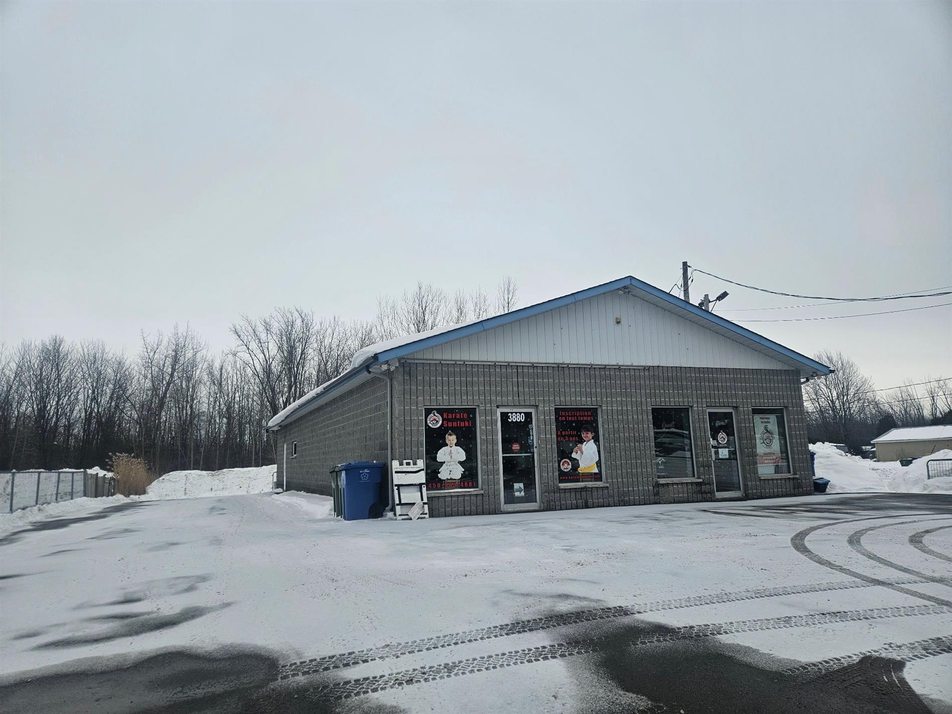 3880-3882 Ch. d'Oka — photo 1