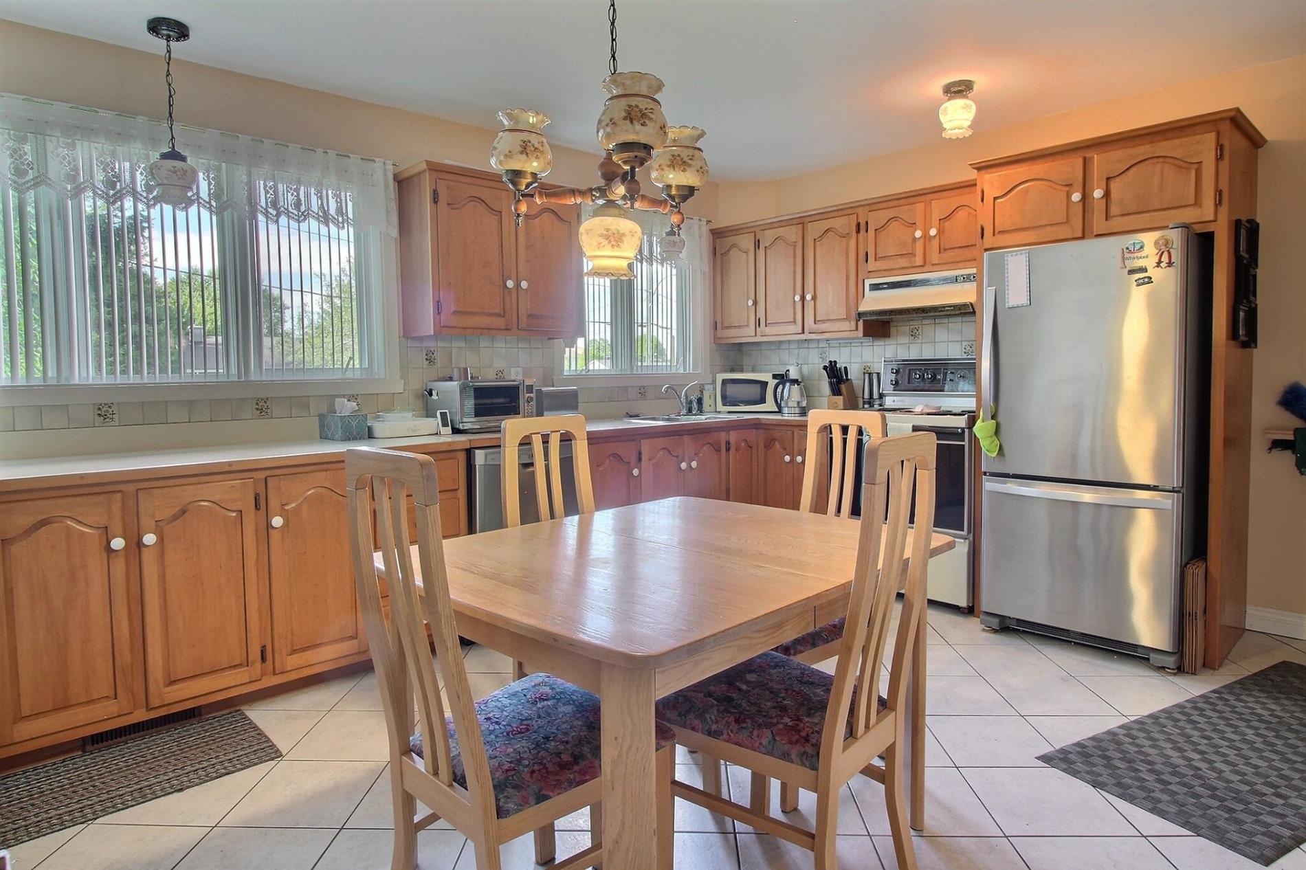 485 Rue St-Jacques — photo 2
