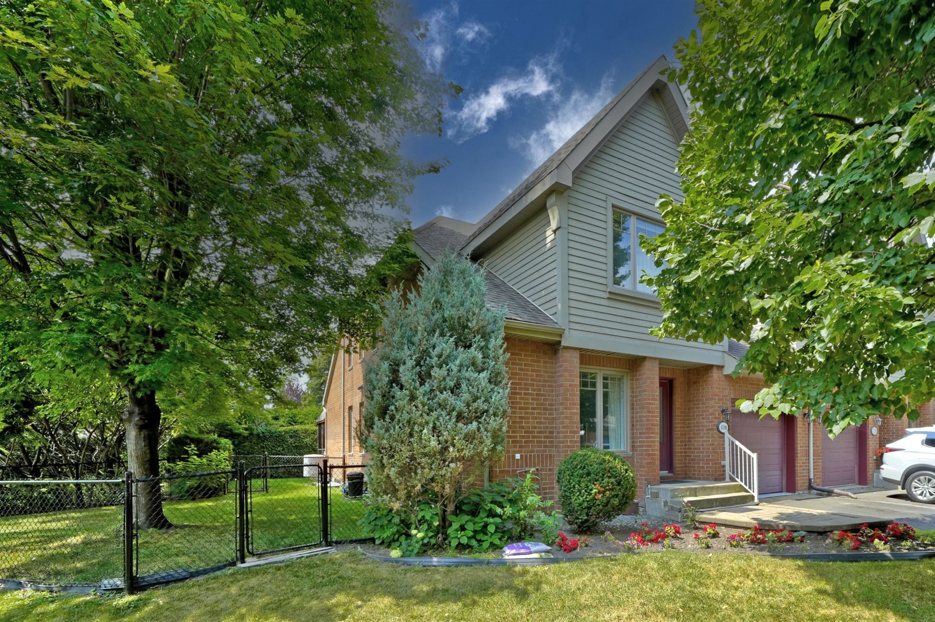 3700 Place Cabral — photo 1