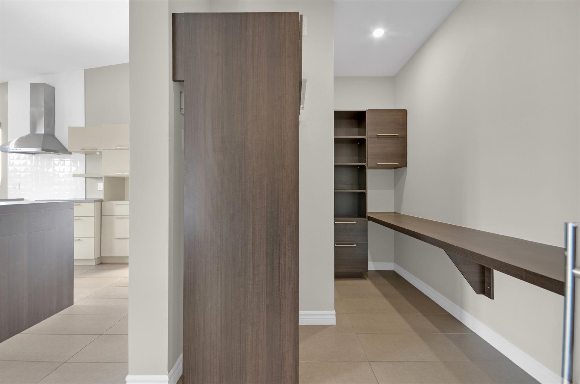 1-522 Av. Belzile — photo 3