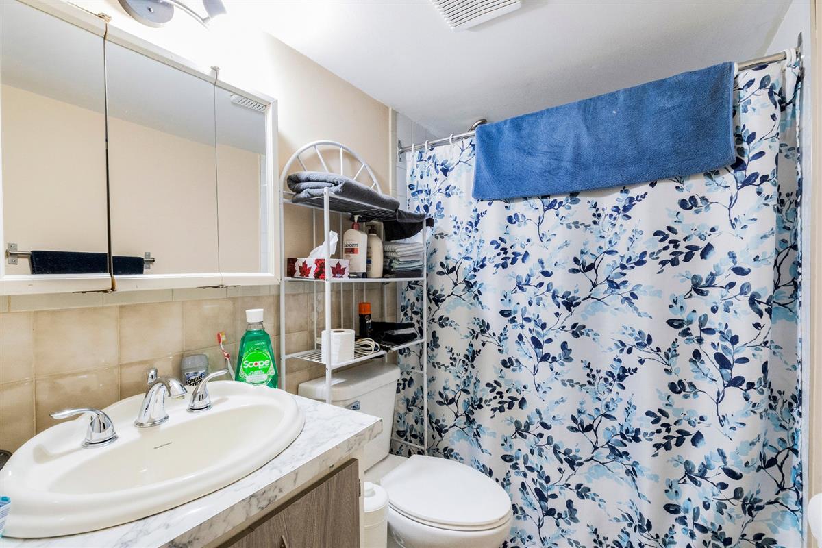 Vue 33 de la propriété réf. 23758572 – 277-279 Rue de Pierrefontaine J7G 1Y1