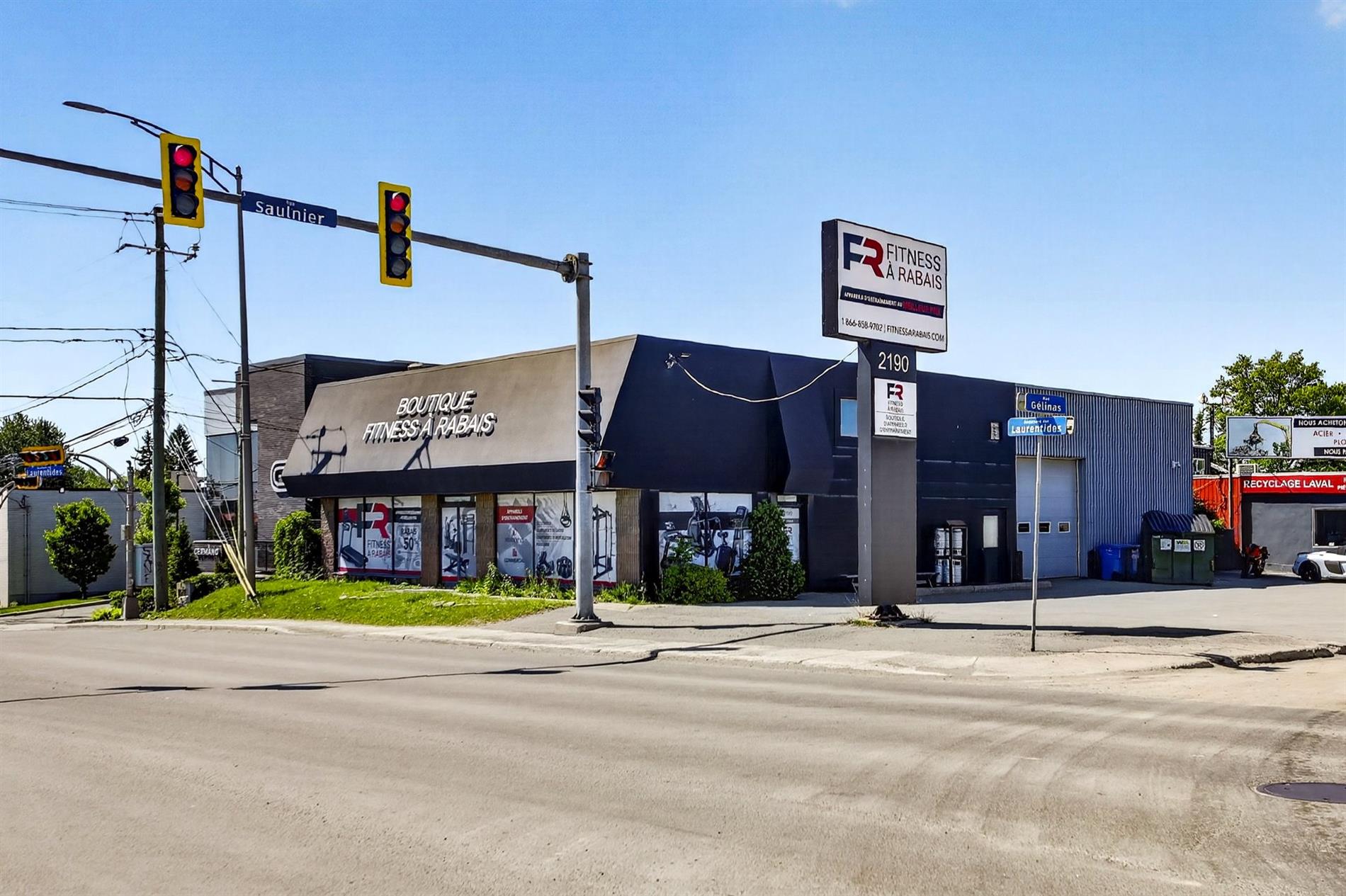 2190 Boul. des Laurentides — photo 1