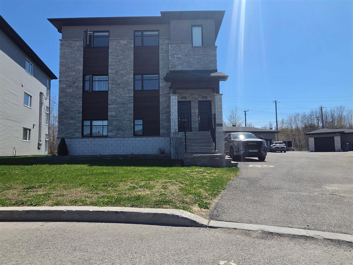 Apartment / Condo - 10244 Rue du Beaujolais, Mirabel