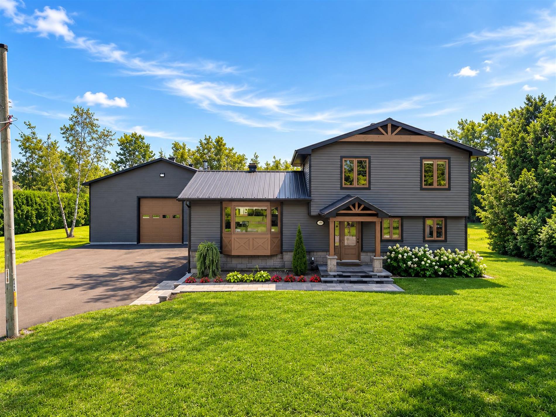 2890 Ch. Gagnon — photo 1