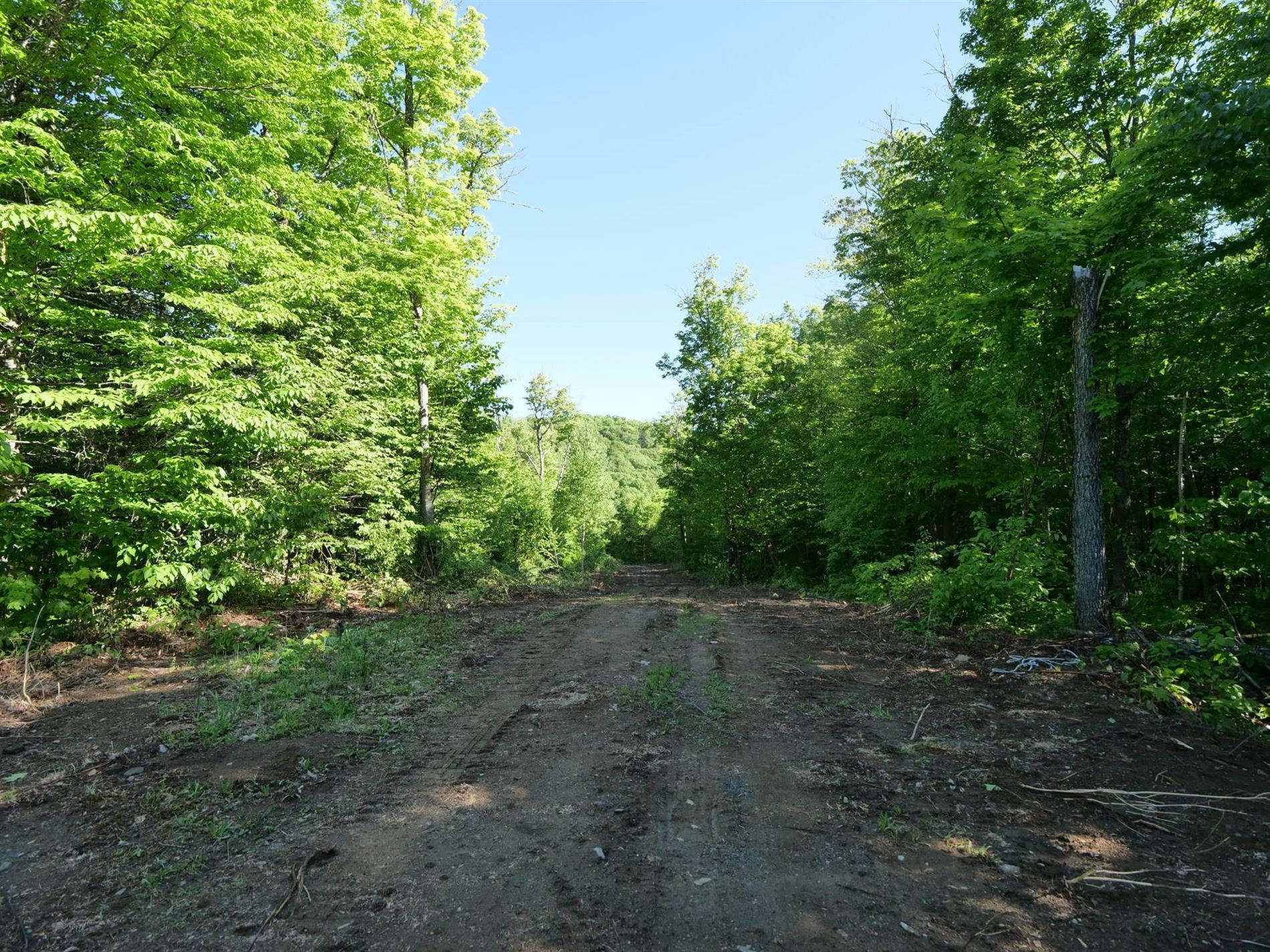 11e Rang — photo 1