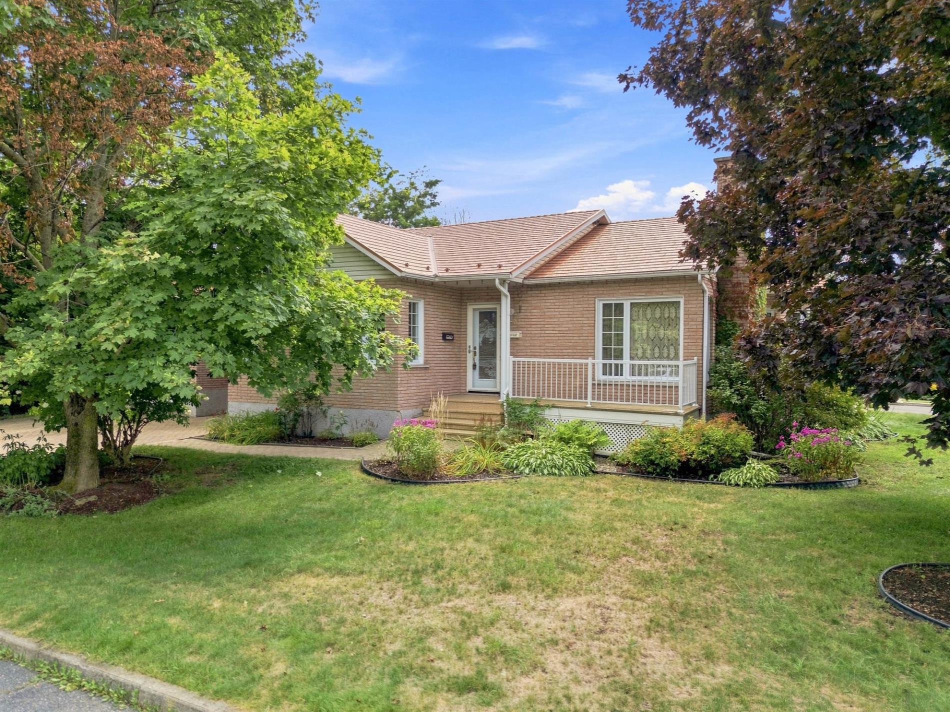 590 Rue Chabot — photo 3