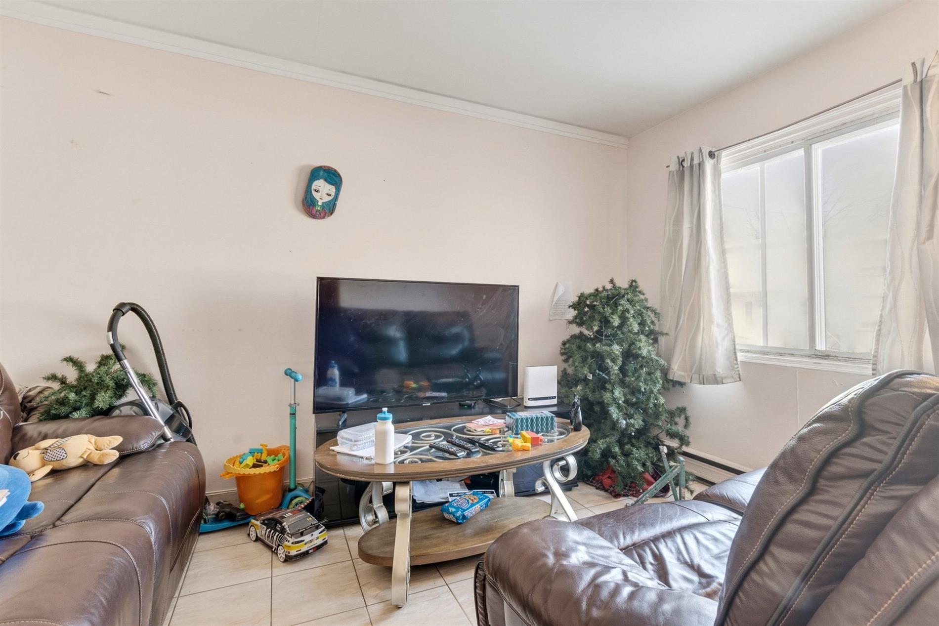 10850-10852 Av. Balzac — photo 3