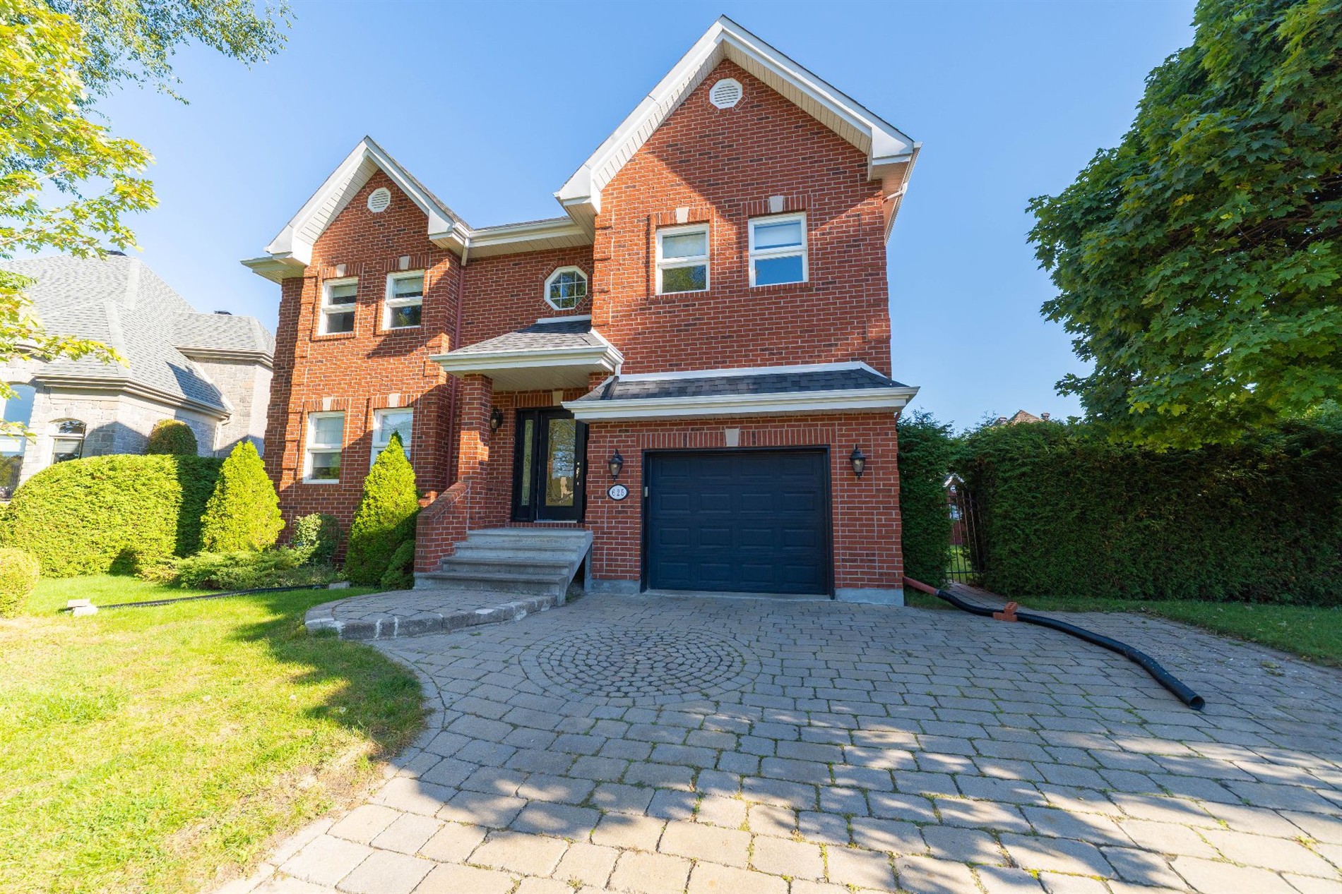 625 Rue du Bourgogne — photo 1