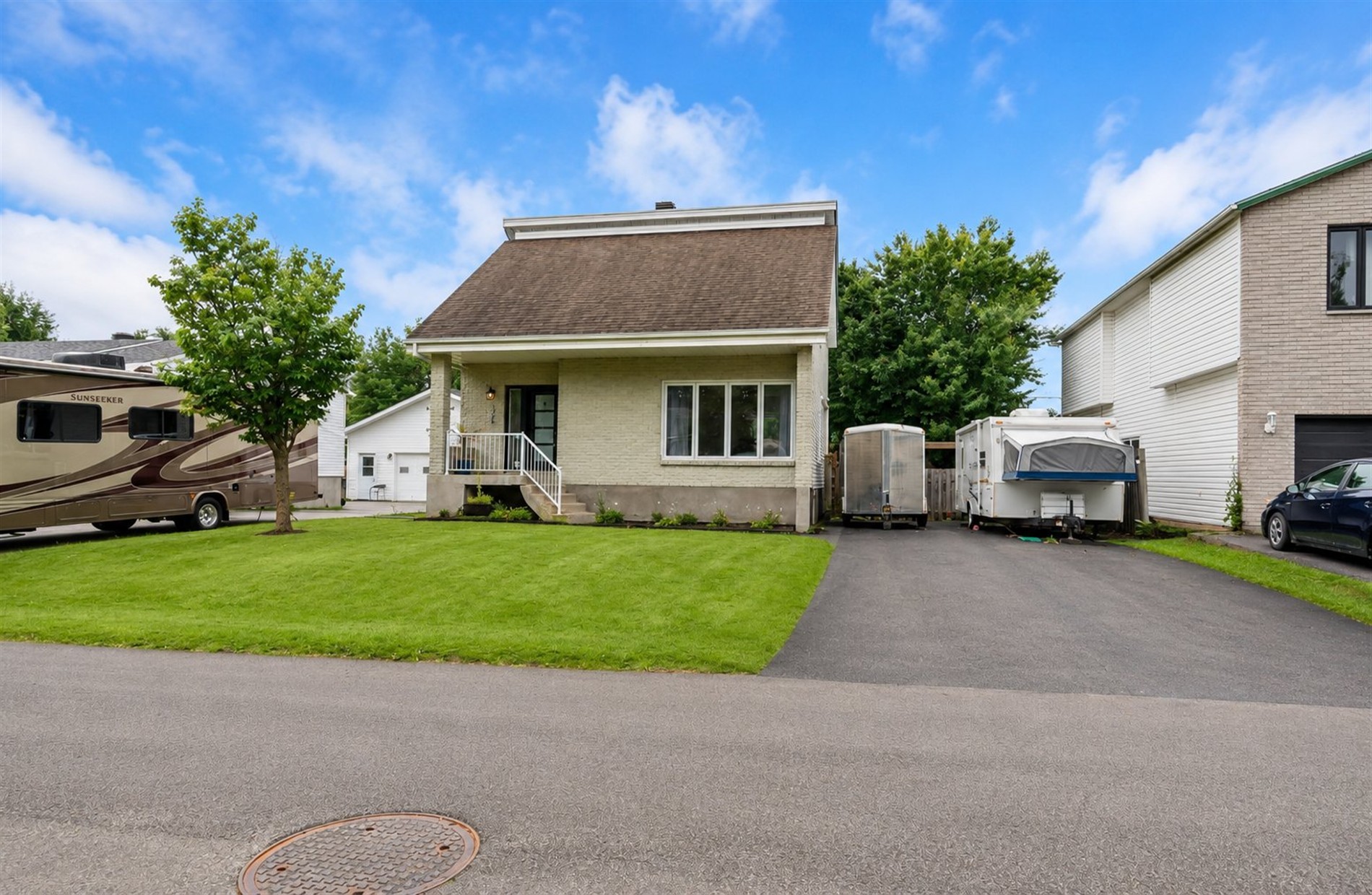 325 Rue Fernand-Seguin — photo 1