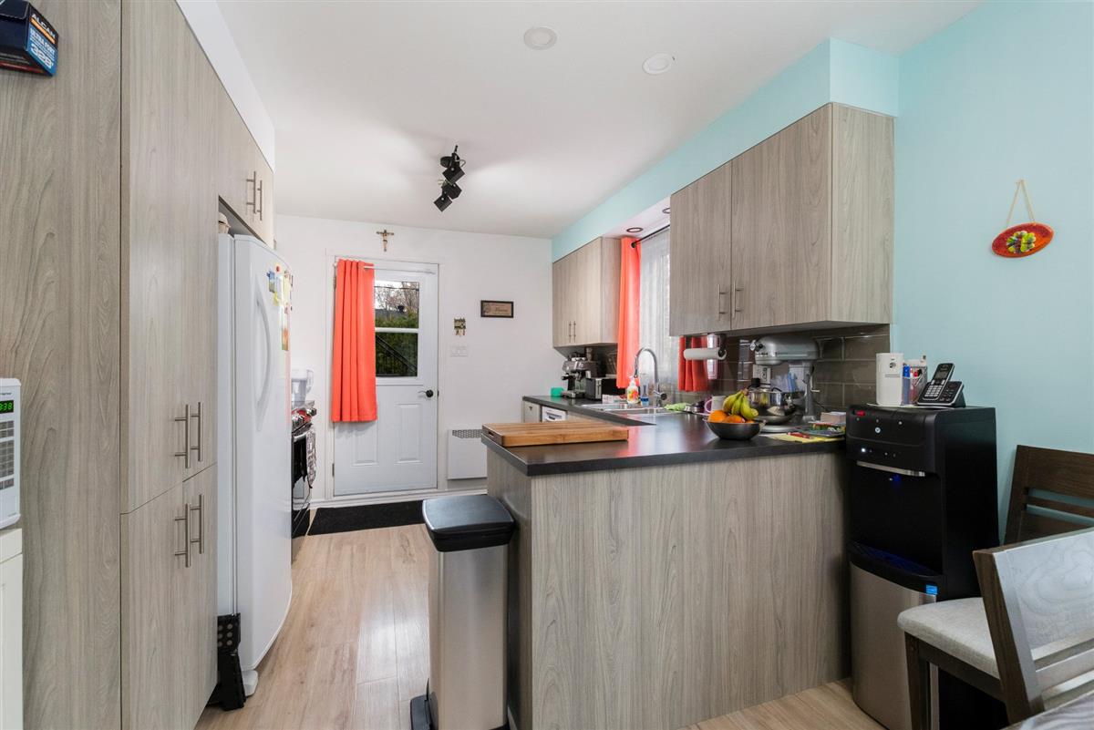 Vue 10 de la propriété réf. 23758572 – 277-279 Rue de Pierrefontaine J7G 1Y1