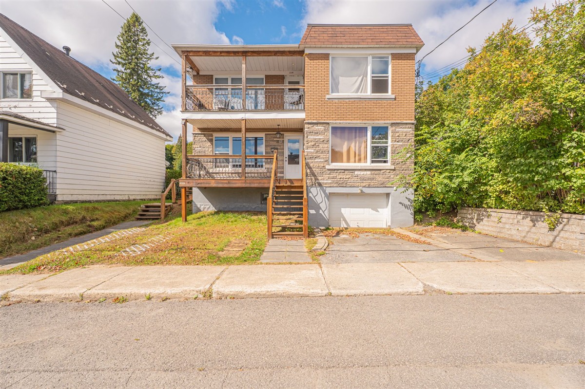 Triplex Sainte-Agathe-des-Monts
