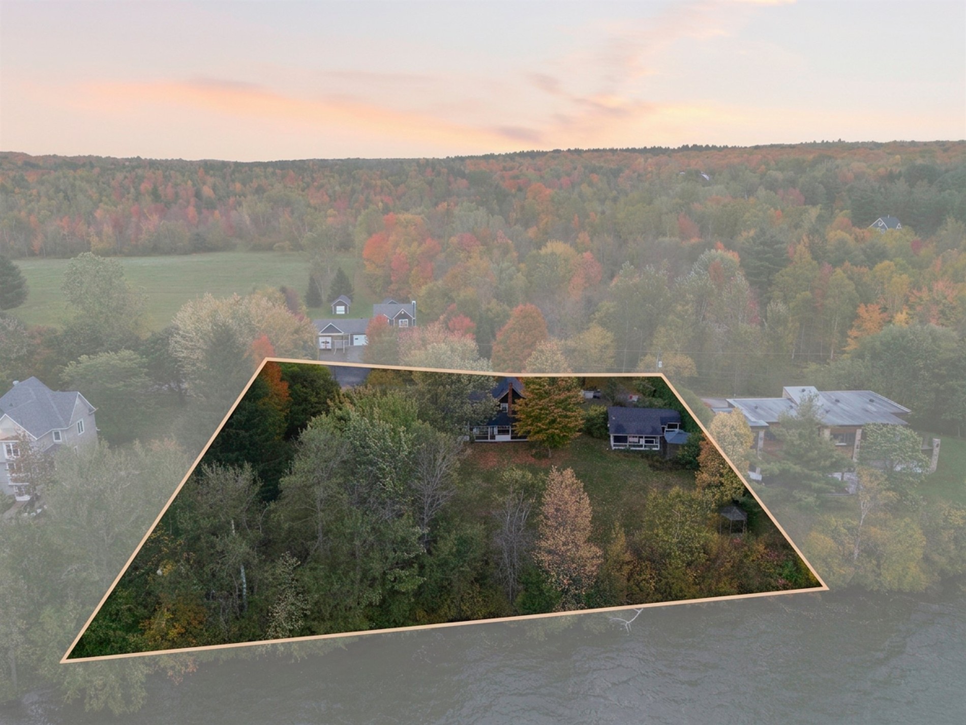 1325Z Ch. du Lac — photo 3