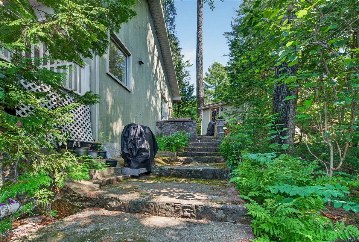 Vue 52 de la propriété réf. 14710849 – 693 Ch. du Lac-Connelly J8A 2A9