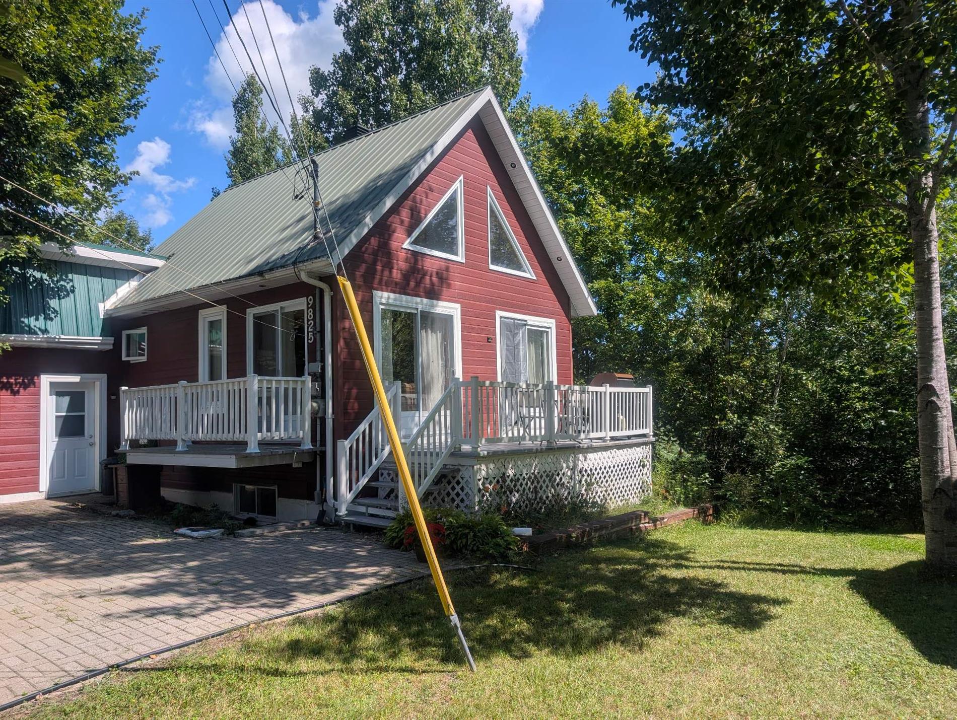 9825 Av. de la Loire — photo 1