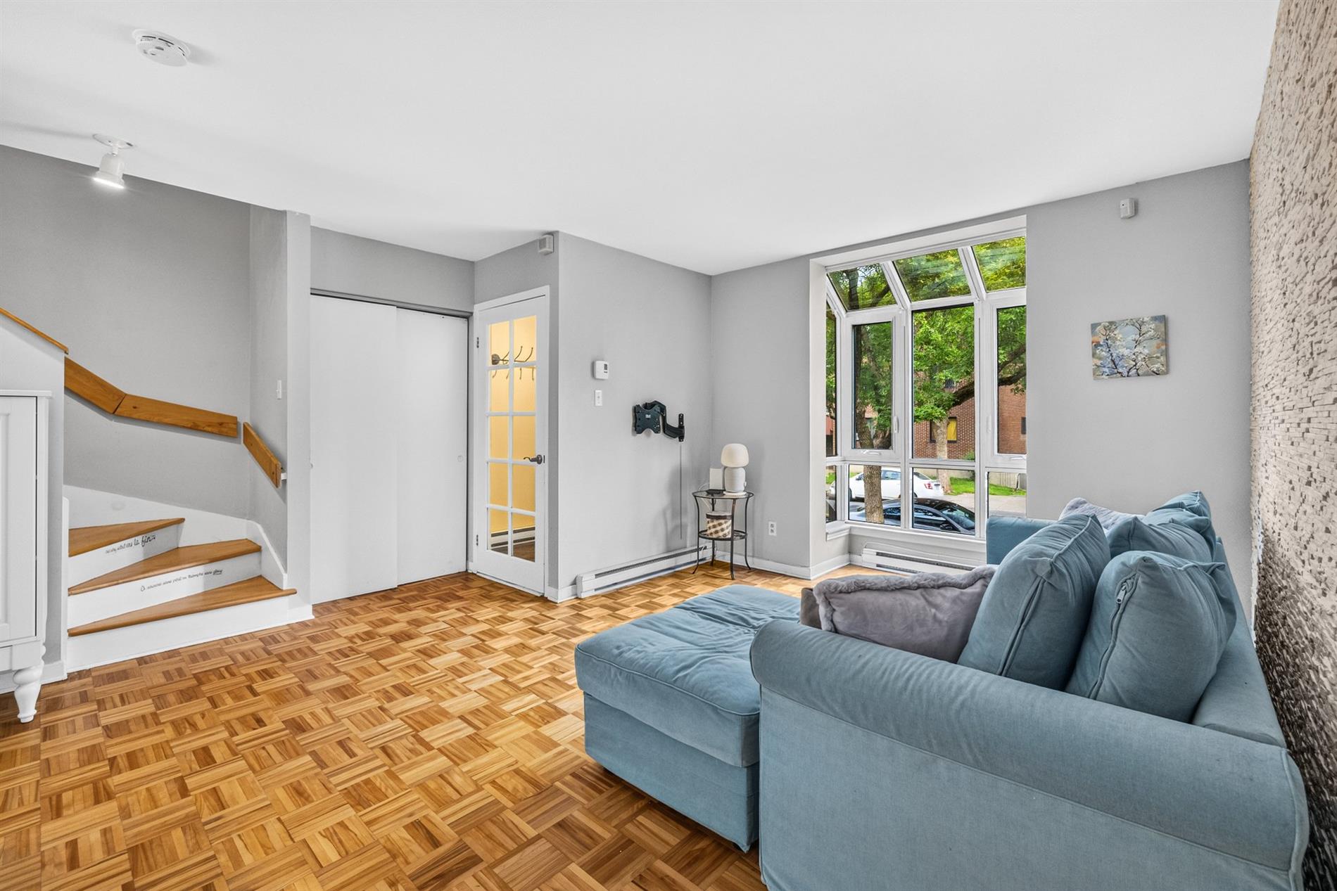 2662 Rue Workman — photo 3